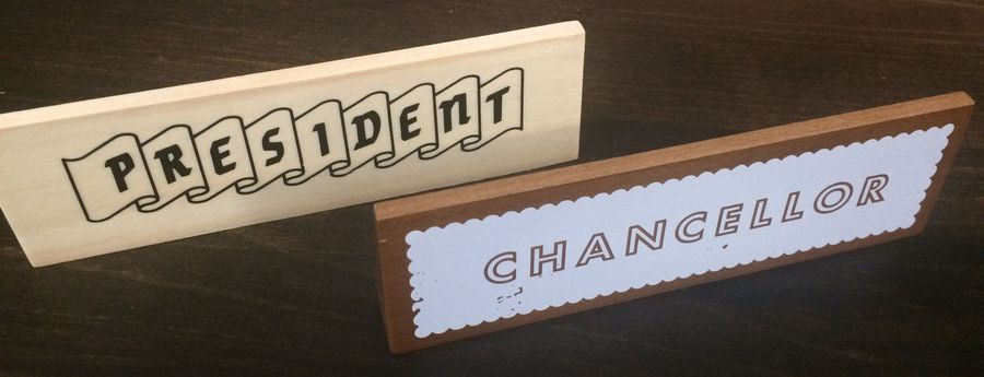 Cách chơi một ván Secret Hitler 0