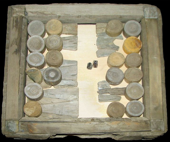 Backgammon là gì? Hướng dẫn chơi Backgammon (cờ tào cáo)