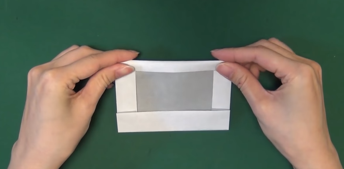 Gấp điện thoại Iphone bằng giấy 3