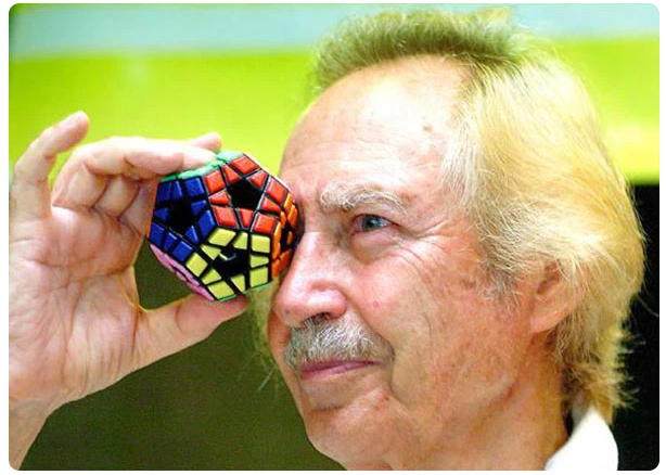 Uwe Meffert - Nhà thiết kế trò chơi và cha đẻ của Pyraminx ( Rubik Tam giác)