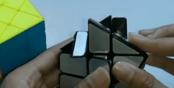 Bước 2: Giải góc của mặt đầu tiên 0