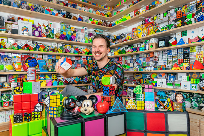 Kỉ lục thế giới về Bộ sưu tập nhiều các câu đố Rubik 0