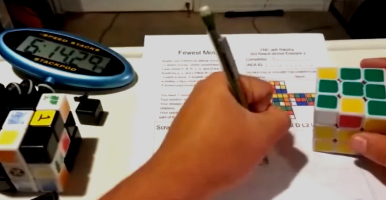 Tìm hiểu về Fewest Move Count (FMC) trong thi đấu Rubik