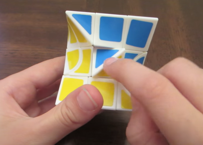 Các bước giải Rubik Xoắn 2