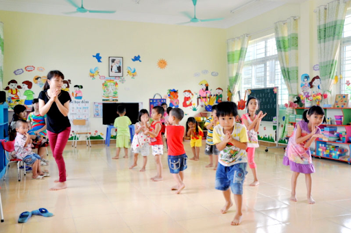 Cách chơi trò chơi Quạ và gà con 0