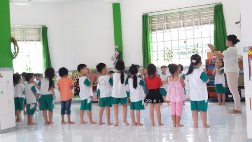 Hướng dẫn cách chơi trò chơi Hát to, hát nhỏ