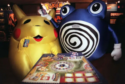 Thẻ bài Pokémon được bán với giá hơn trăm triệu trên eBay Thẻ bài Pokémon được bán với giá hơn trăm triệu trên eBay