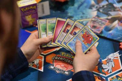 Hướng dẫn cách chơi Thẻ bài Pokémon Hướng dẫn cách chơi Thẻ bài Pokémon