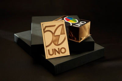 Uno Premium - Phiên bản Đồng tiền vàng kỉ niệm 50 năm ra mắt
