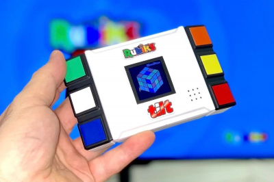 Giới thiệu về Rubik’s Tilt - trải nghiệm mới cho các Cuber Giới thiệu về Rubik’s Tilt - trải nghiệm mới cho các Cuber